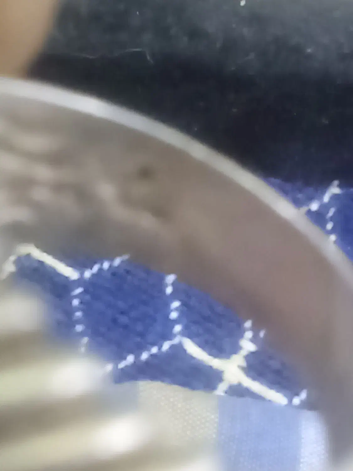 انگشترشمایل|کلکسیون اشیاء عتیقه|تهران, باغ خزانه|دیوار