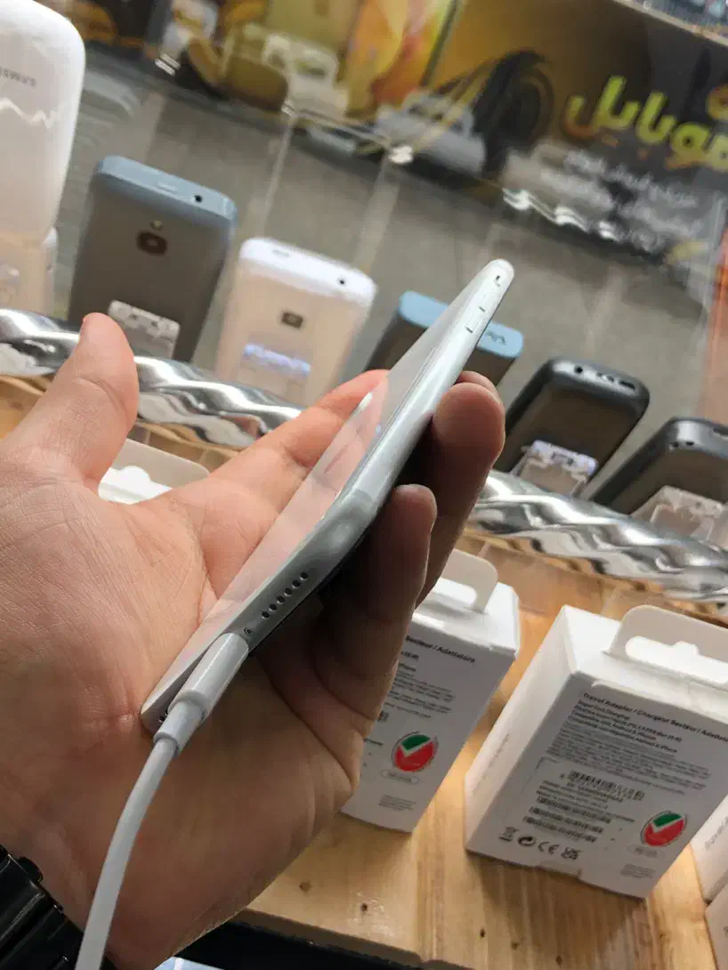 ایفون se2020|موبایل|اهواز, نادری|دیوار