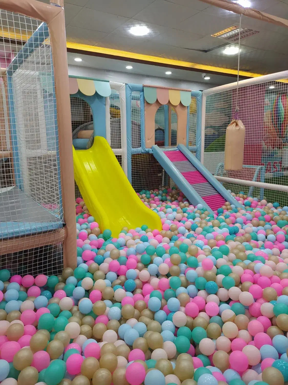 مربی و مسئول کافه نقلی خانه بازی|استخدام آموزشی|یاسوج, |دیوار