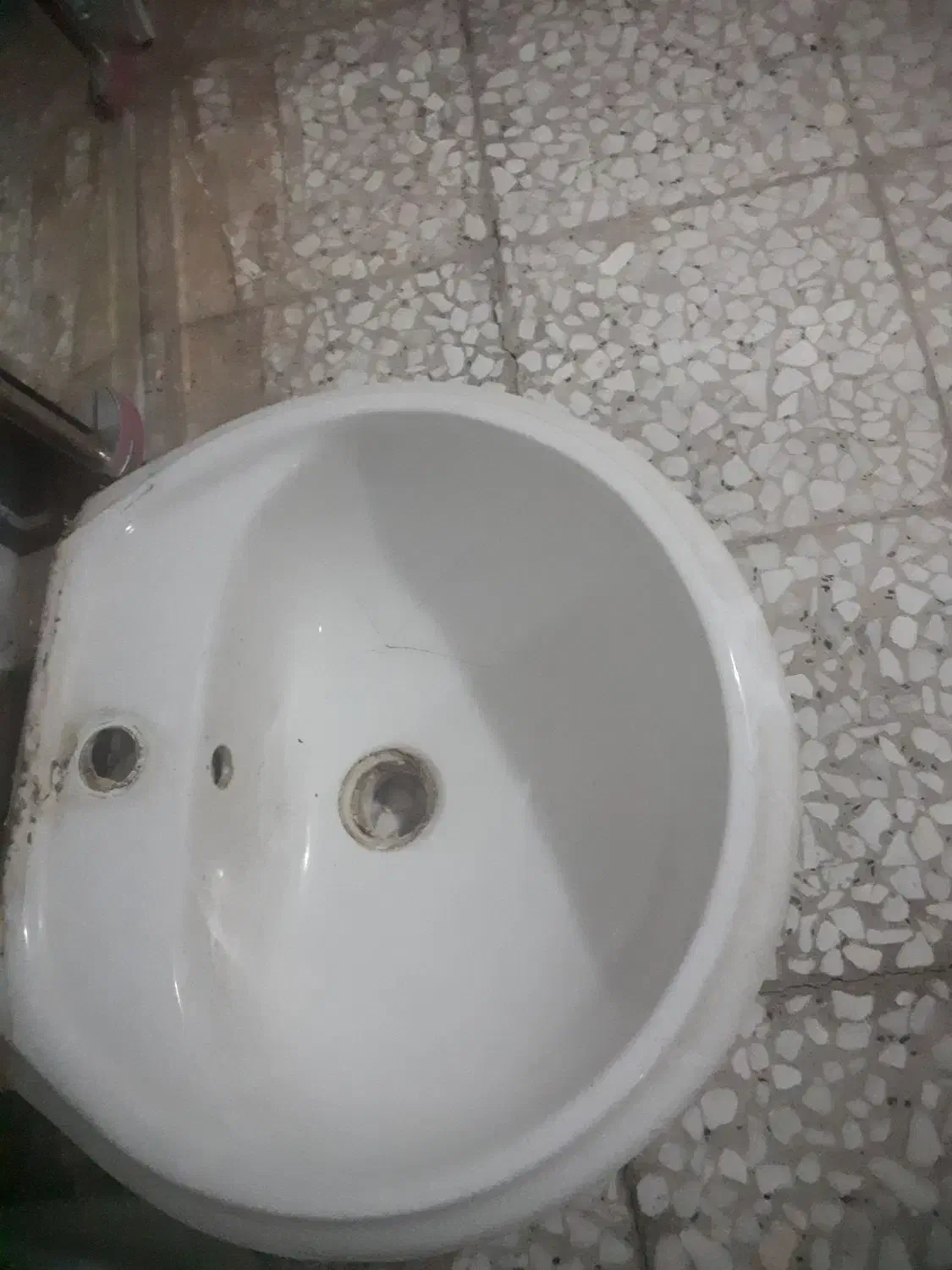 روشویی وآئینه|لوازم سرویس بهداشتی|کرج, ساسانی (قلمستان)|دیوار