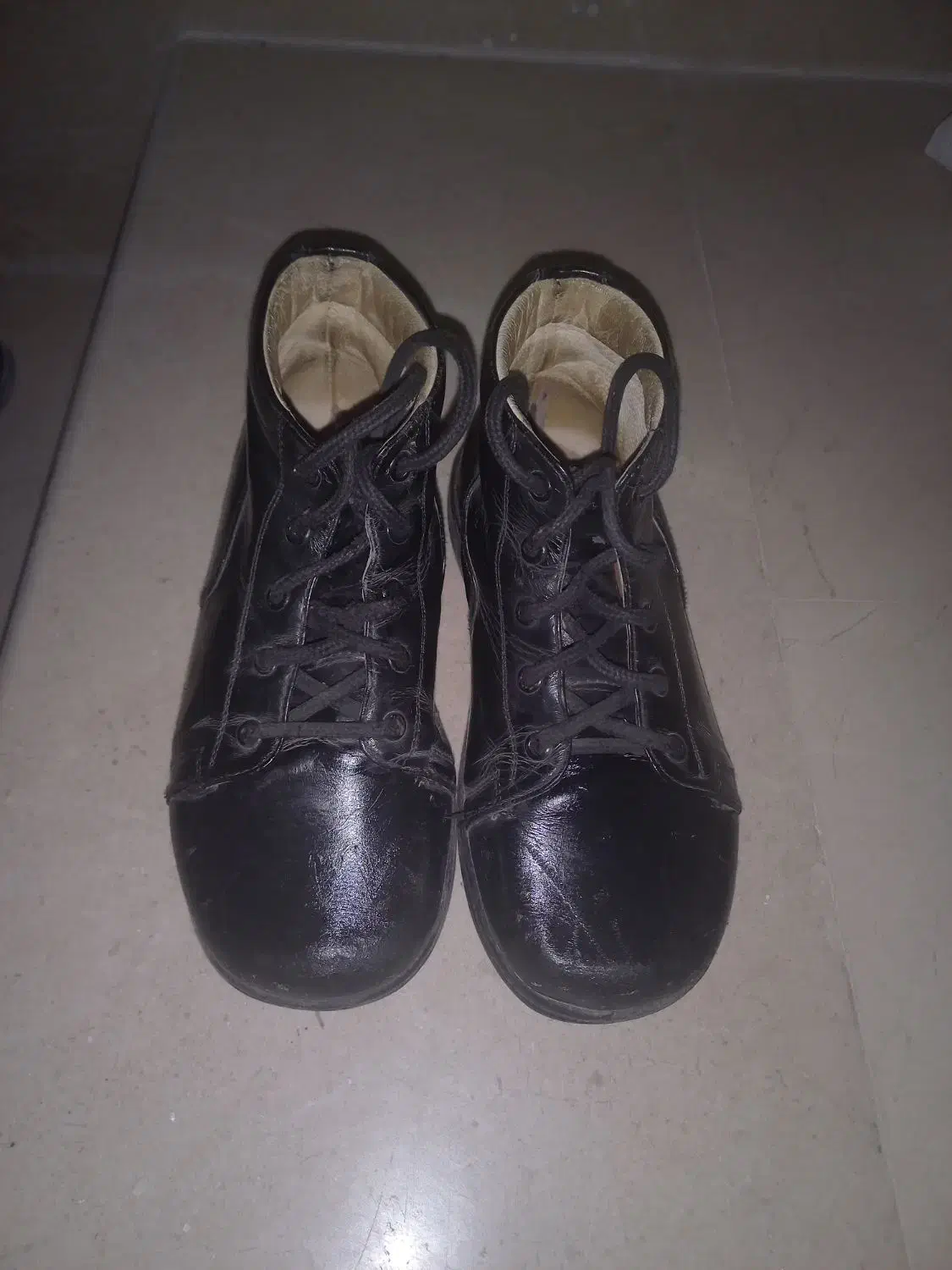 کفش تمام چرم و دست دوزی طبی|کیف، کفش، کمربند|یزد, |دیوار