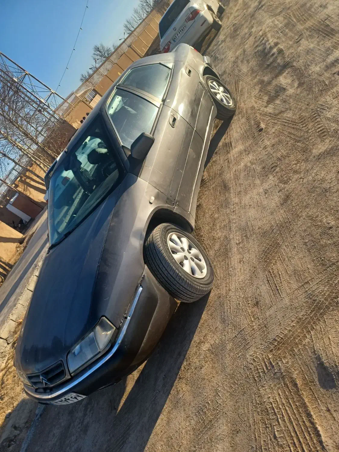 زانتیا ۸۳|خودرو سواری و وانت|نجف‌آباد, گلدشت|دیوار