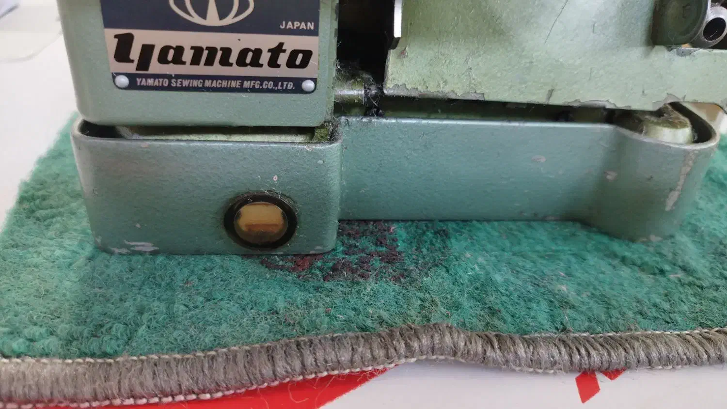 چرخ زیگزال گلیم فرش و موکت پلاس|چرخ خیاطی و ریسندگی|سنندج, |دیوار