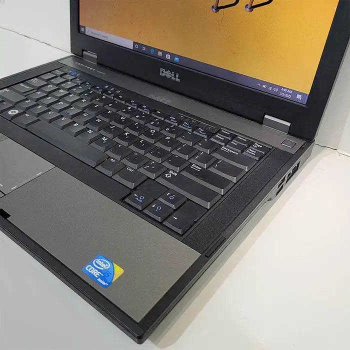 ...|رایانه همراه|تربت‌حیدریه, تپه ننه حجی|دیوار