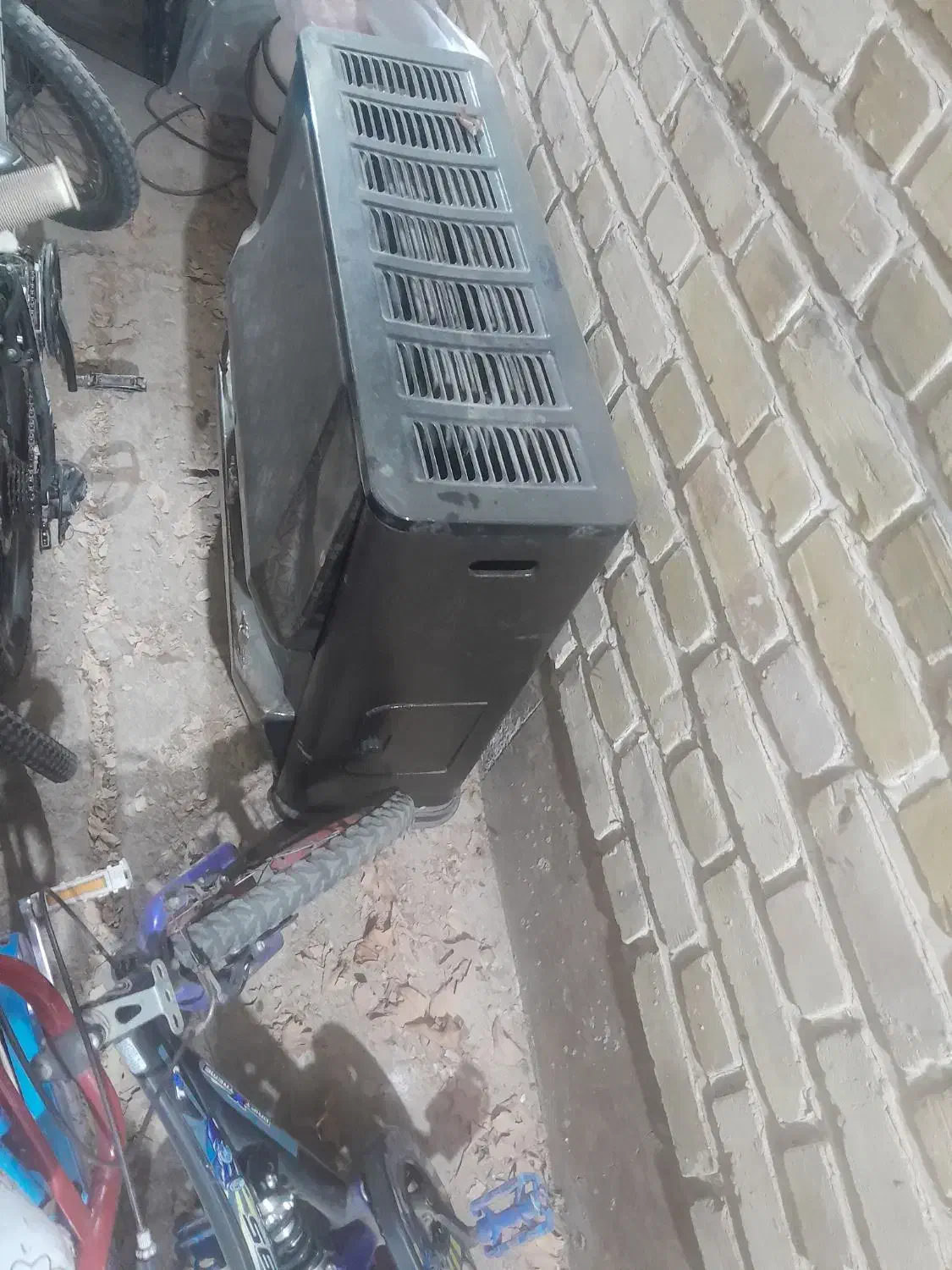 بخاری 2300|بخاری، هیتر، شومینه|هشتگرد, طاووسیه|دیوار