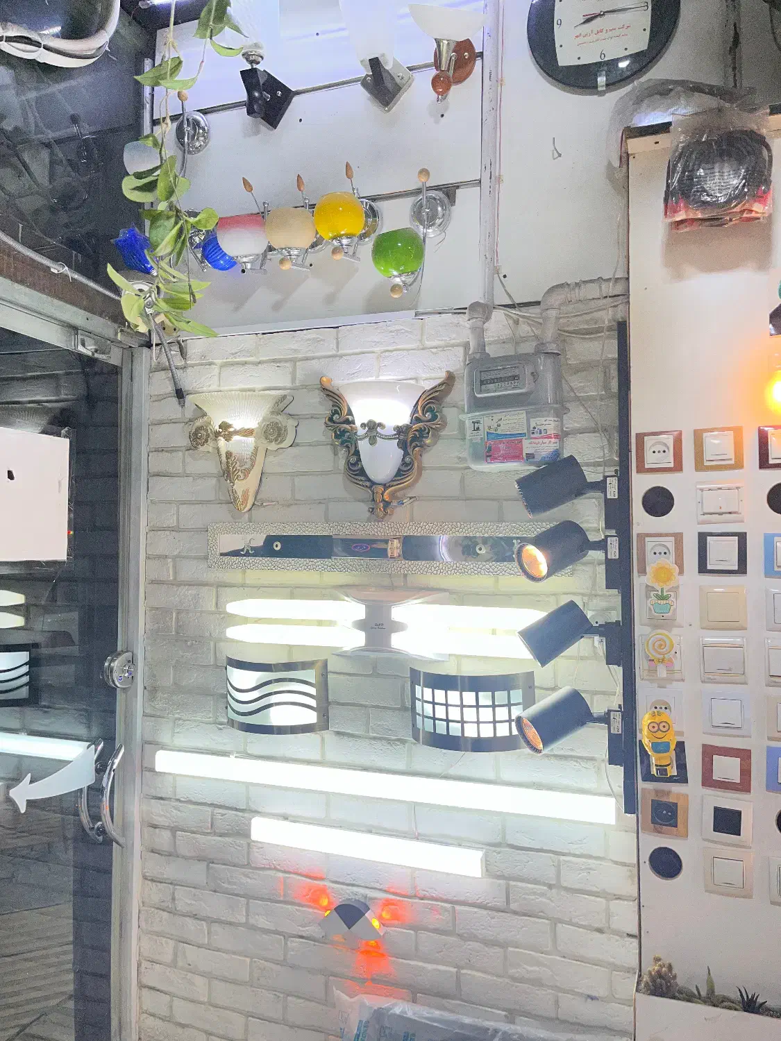 چراغ سقفی|چراغ خواب و آباژور|ابهر, |دیوار