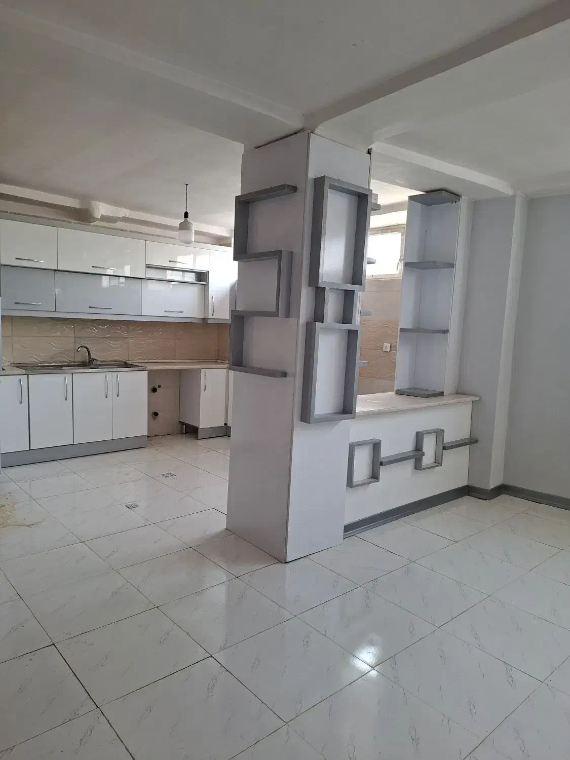 رهن کامل منزل شیک و تمیز|اجارهٔ آپارتمان|شیراز, سلطان آباد|دیوار