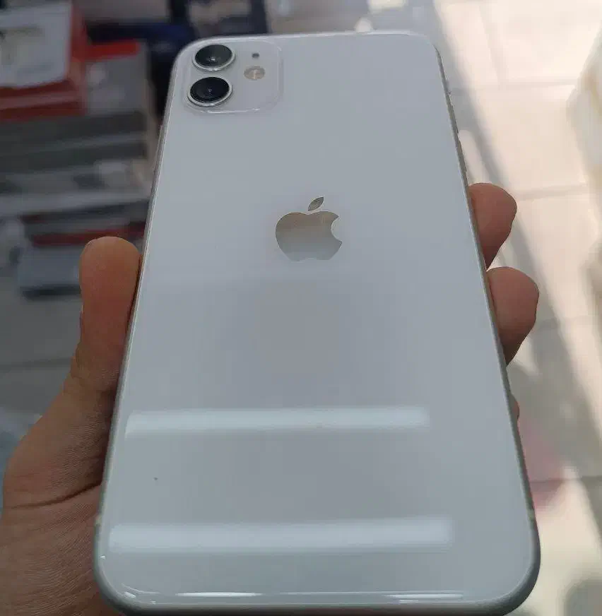 فروش ایفون ۱۱ نرمال ۲۵۶ گیگ|موبایل|عباس‌آباد, |دیوار