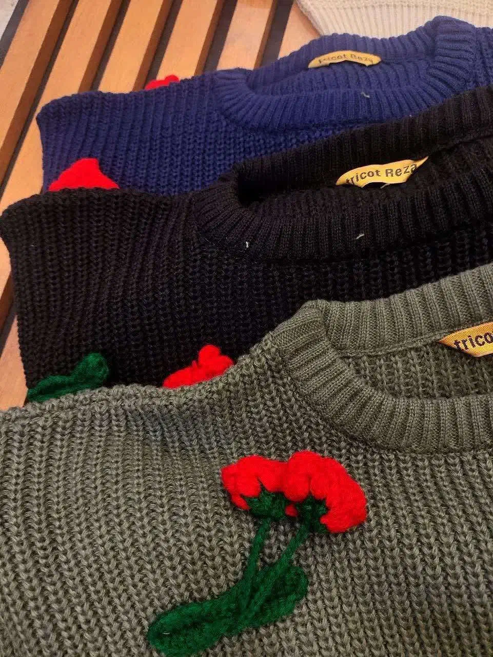 کراپ بافت|لباس|کاشان, مصلی|دیوار