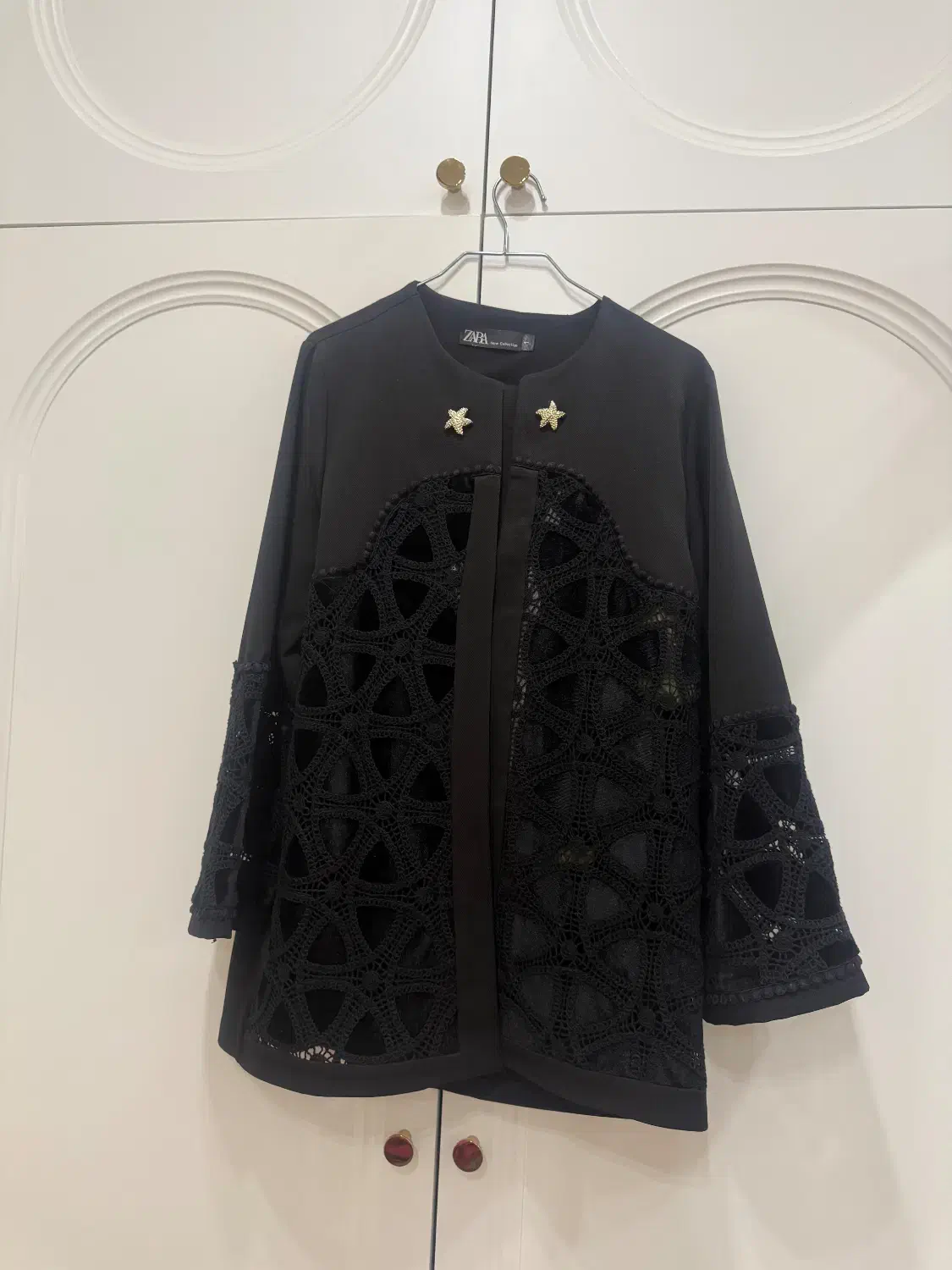 لباس زنونه|لباس|اندیشه, اندیشه فاز ۳|دیوار