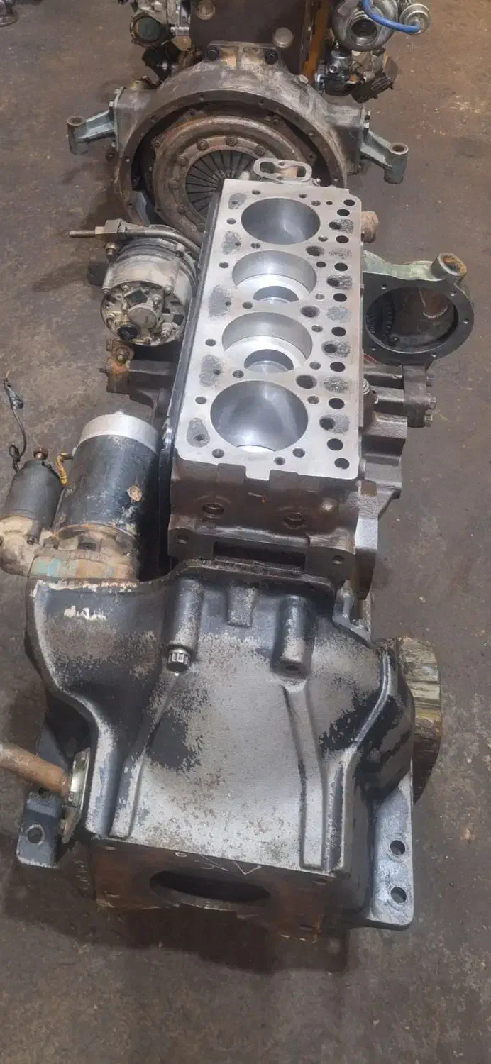 موتور کامل خاور بنز|قطعات یدکی و لوازم جانبی|اردبیل, |دیوار