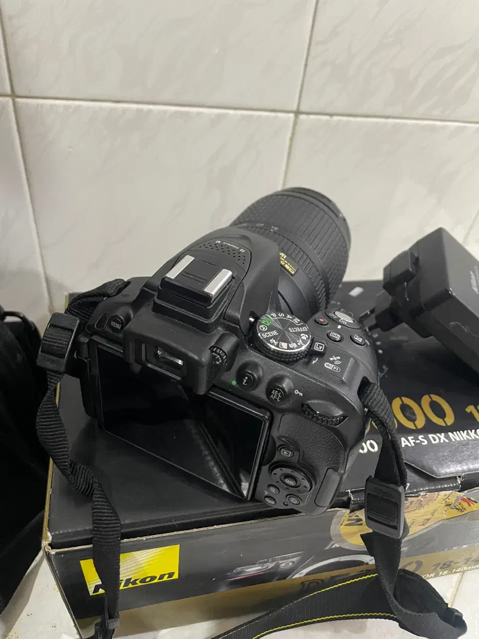 دوربین نیکون 5300|دوربین عکاسی و فیلم‌برداری|شیراز, باهنر|دیوار