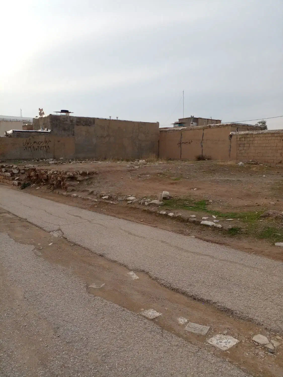 زمین دوبر مسکونی سنددار فازیک قصرشیرین|فروش زمین و ملک کلنگی|قصرشیرین, |دیوار