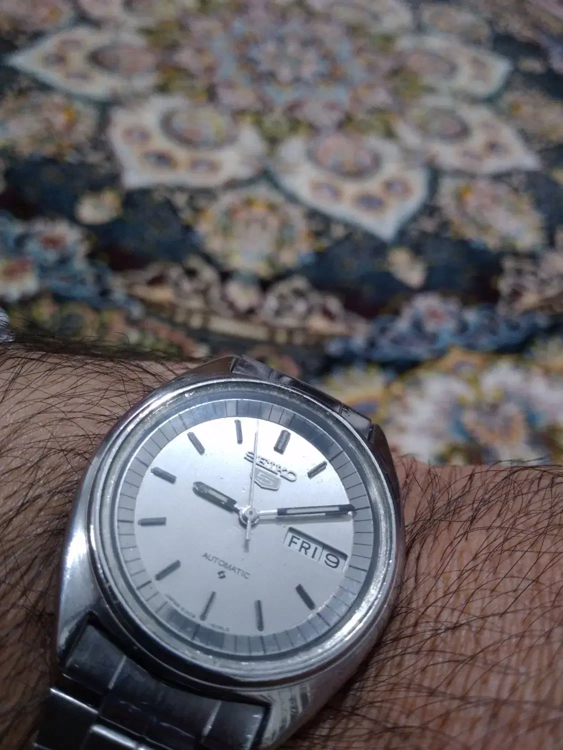 ساعت سیکو پنج زیبا کلسسونی خیلی تمیز|ساعت|کاشان, شهرک خاتم الانبیا (مسکن ملی کاشان)|دیوار