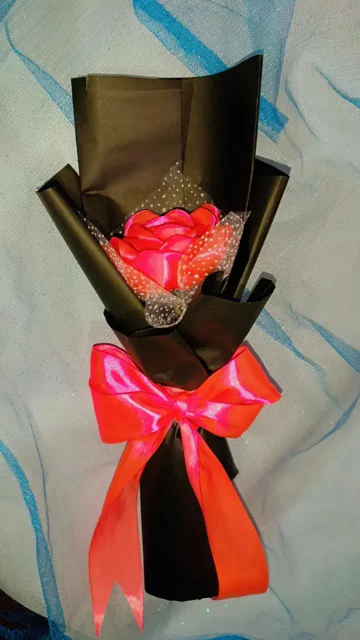 گل ربانی کادویی الشتر|گل مصنوعی|الشتر, |دیوار