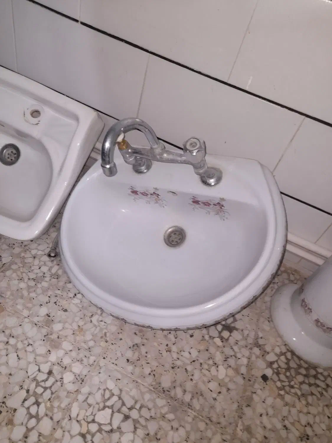 کاسه و پایه روشویی در حدنو|لوازم سرویس بهداشتی|نجفآباد, امیرکبیر|دیوار