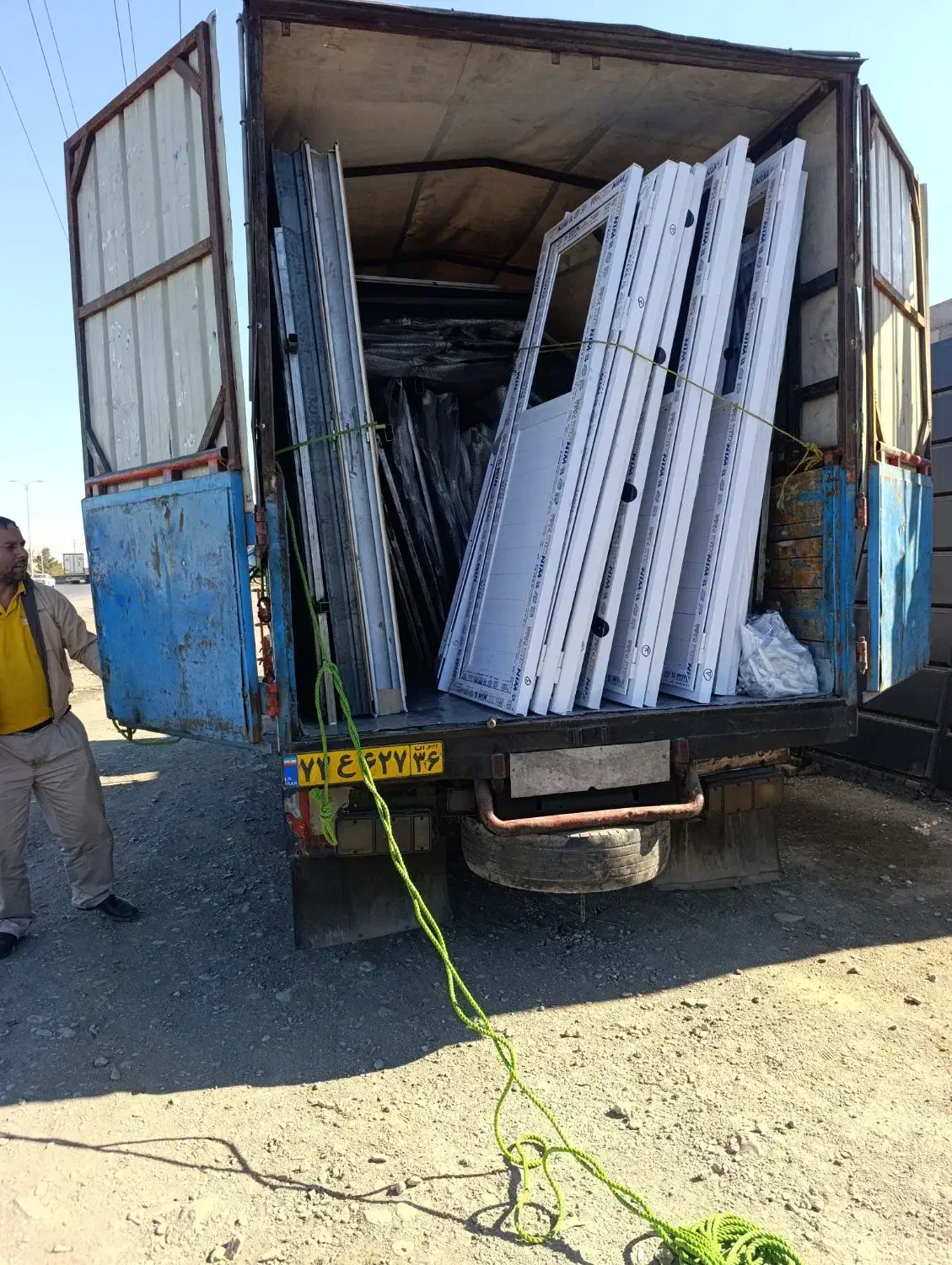 درب و پنجره خاص|مصالح و تجهیزات ساختمان|مشهد, میان ولایت|دیوار