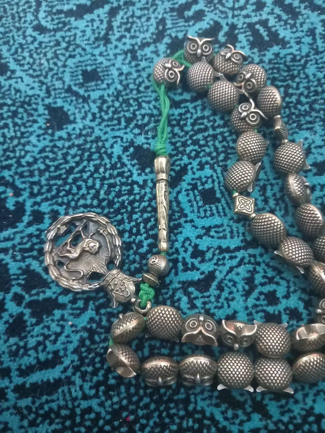 تسبیح برنزه|کلکسیون اشیاء عتیقه|اردبیل, |دیوار