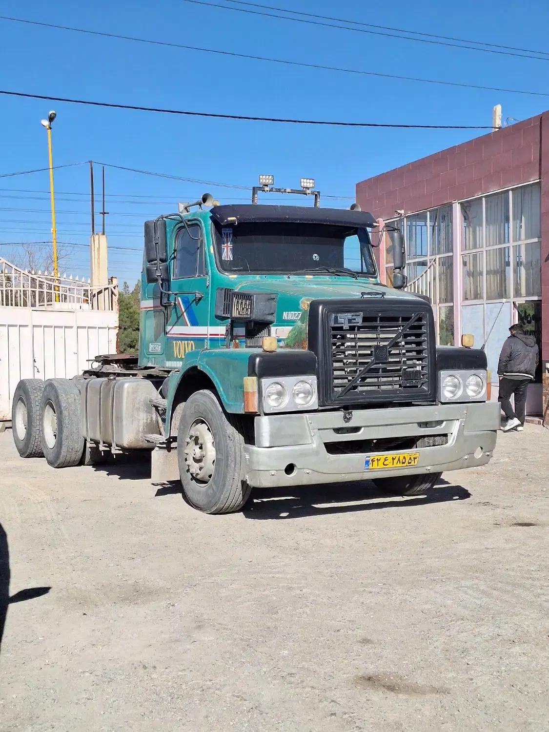 ولوو شرکت نفتی ۶۲|خودرو سنگین|اصفهان, کوی ولی عصر|دیوار