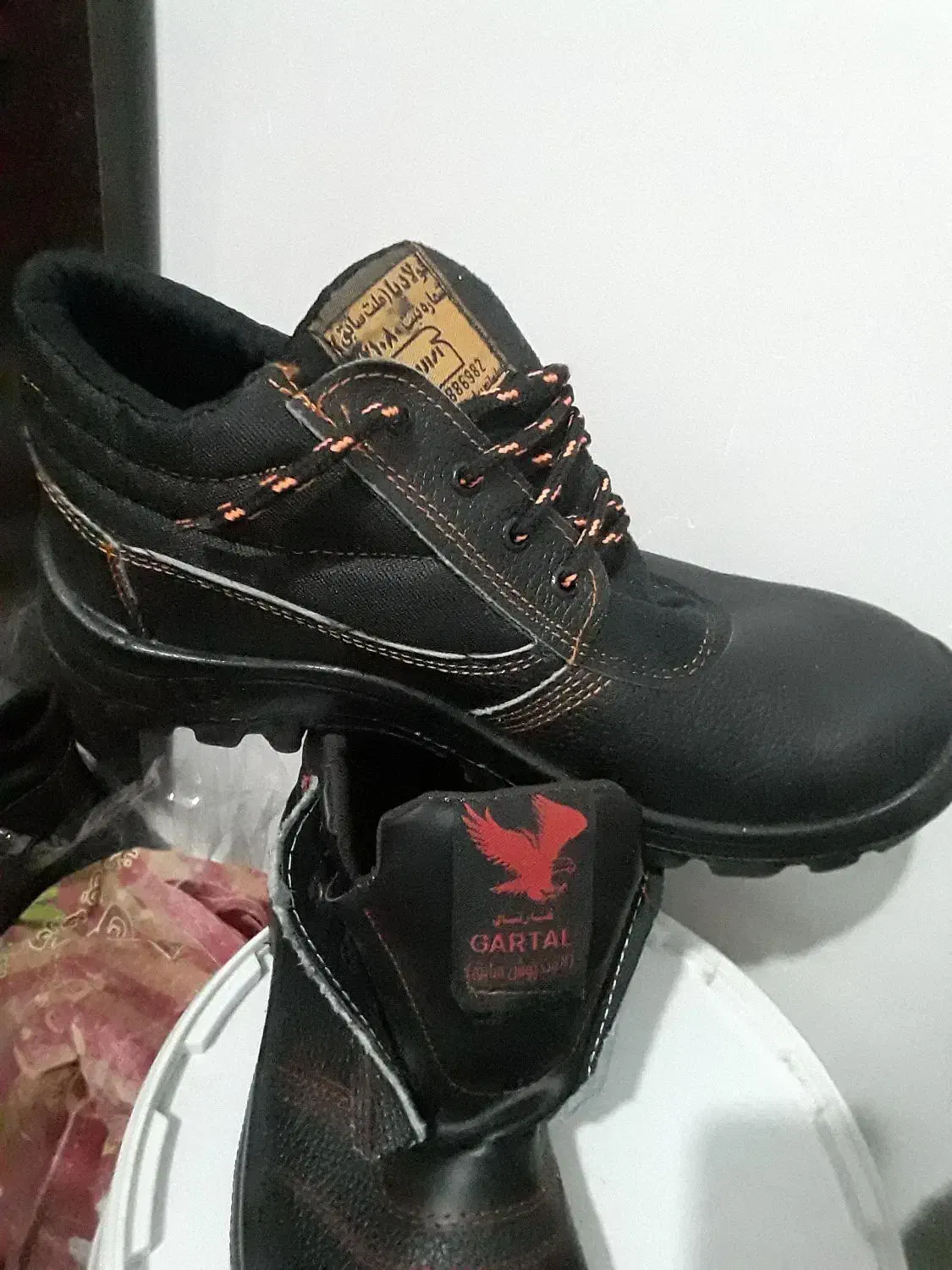 کفش ایمنی کار. ودستکش|کیف، کفش، کمربند|ایذه, |دیوار