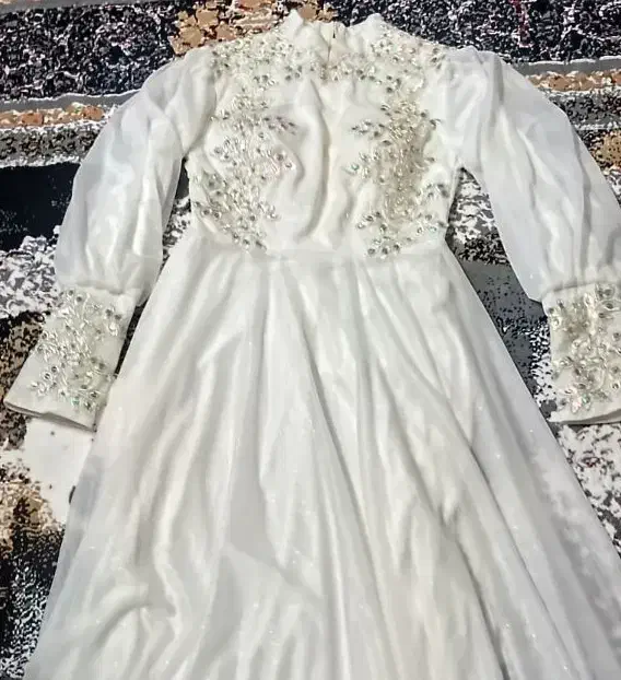 لباس مجلسی زنانه عقدی|لباس|ورامین, ریحان آباد|دیوار