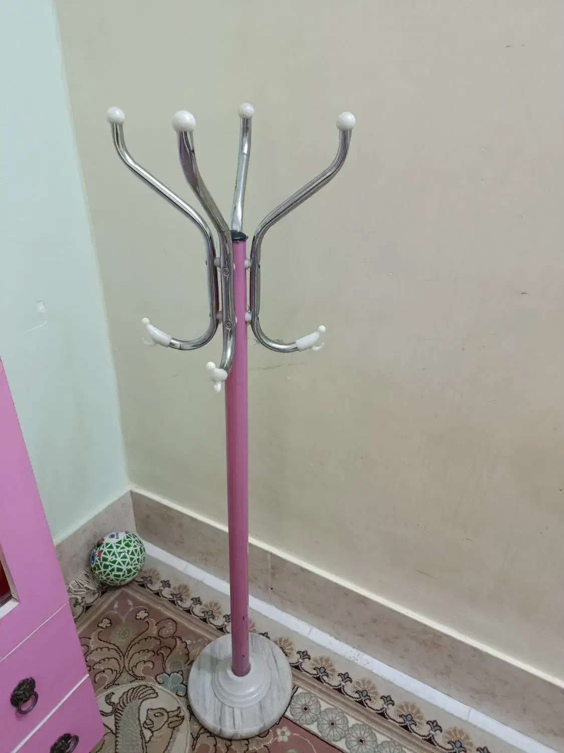 کمد لباس و چوب رختی بچگانه|اسباب و اثاث بچه|زاهدان, |دیوار