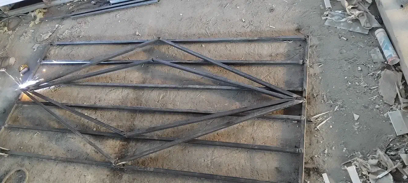 جوشکاری و تاسیسات ساختمانی|خدمات پیشه و مهارت|قائم‌شهر, |دیوار