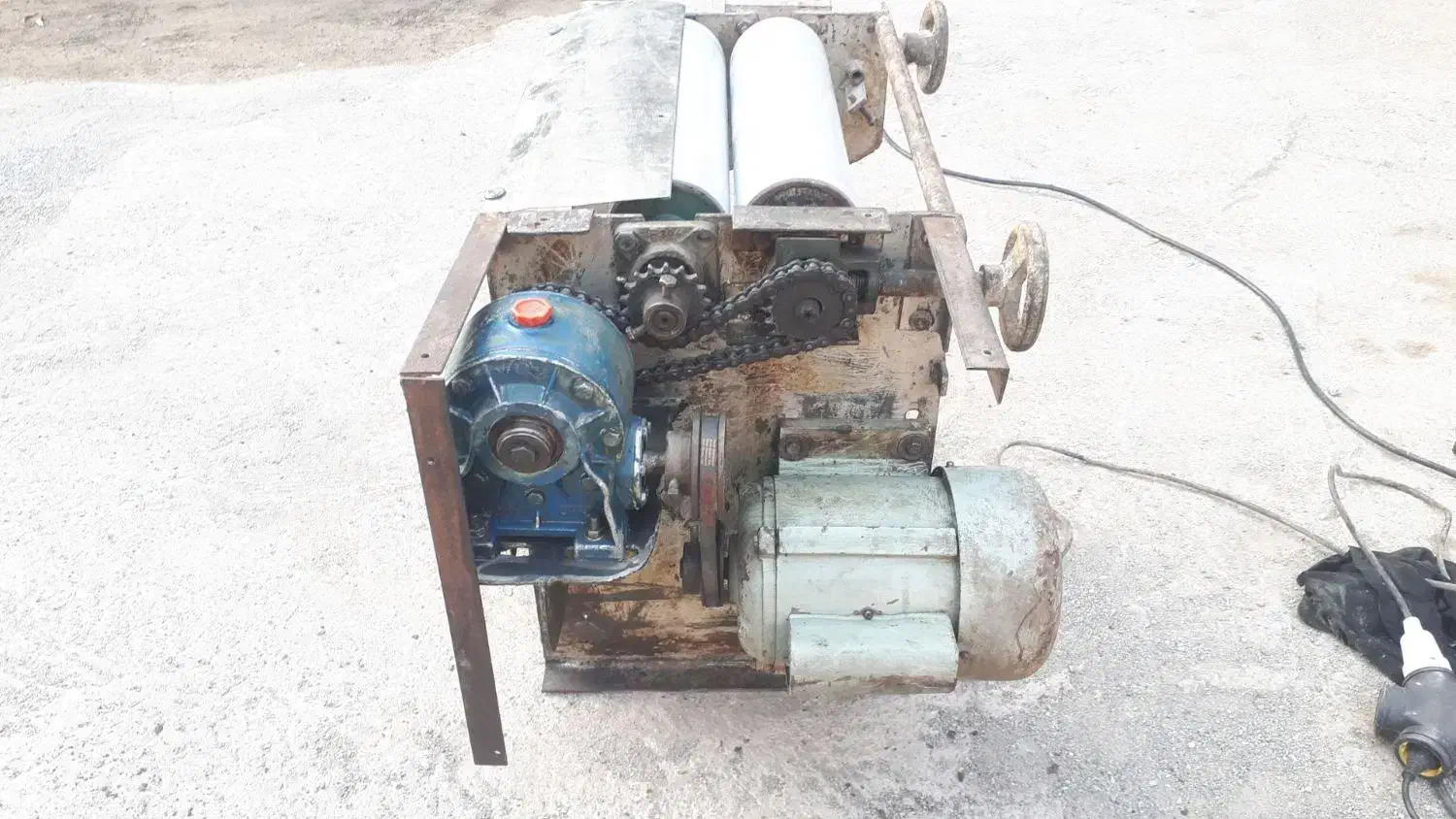 خمیر پهن کن فطیر|کافیشاپ و رستوران|اصلاندوز, |دیوار