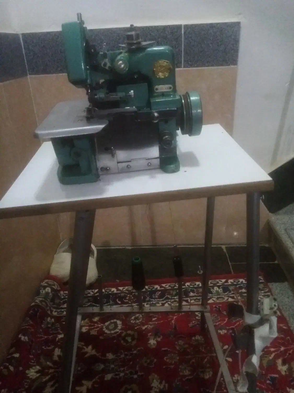 فروش چرخ خیاطی دینام دار ویک عدد مانگن وسردوز|چرخ خیاطی و ریسندگی|مهاباد (آذربایجان غربی), |دیوار