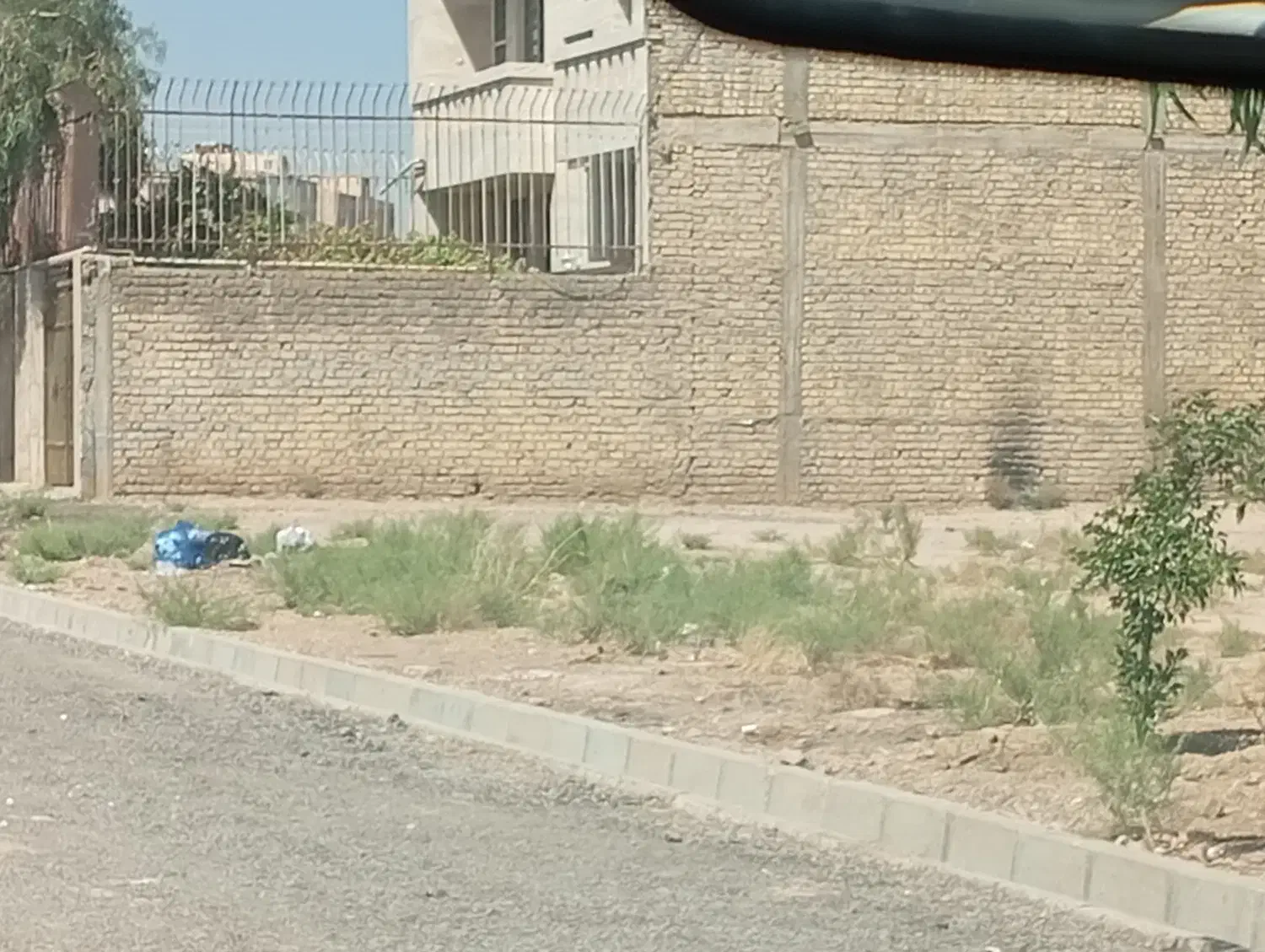 زمین ۲۰۰ متری اول بلوار نارنج سر ۳ نبش|فروش زمین و ملک کلنگی|شیراز, شهرک فرزانگان|دیوار