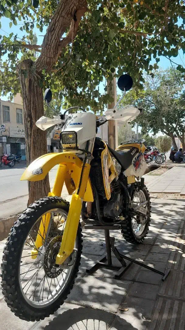 موتور تریل با انجین ان اس 200|موتورسیکلت|مشهد, نوید|دیوار