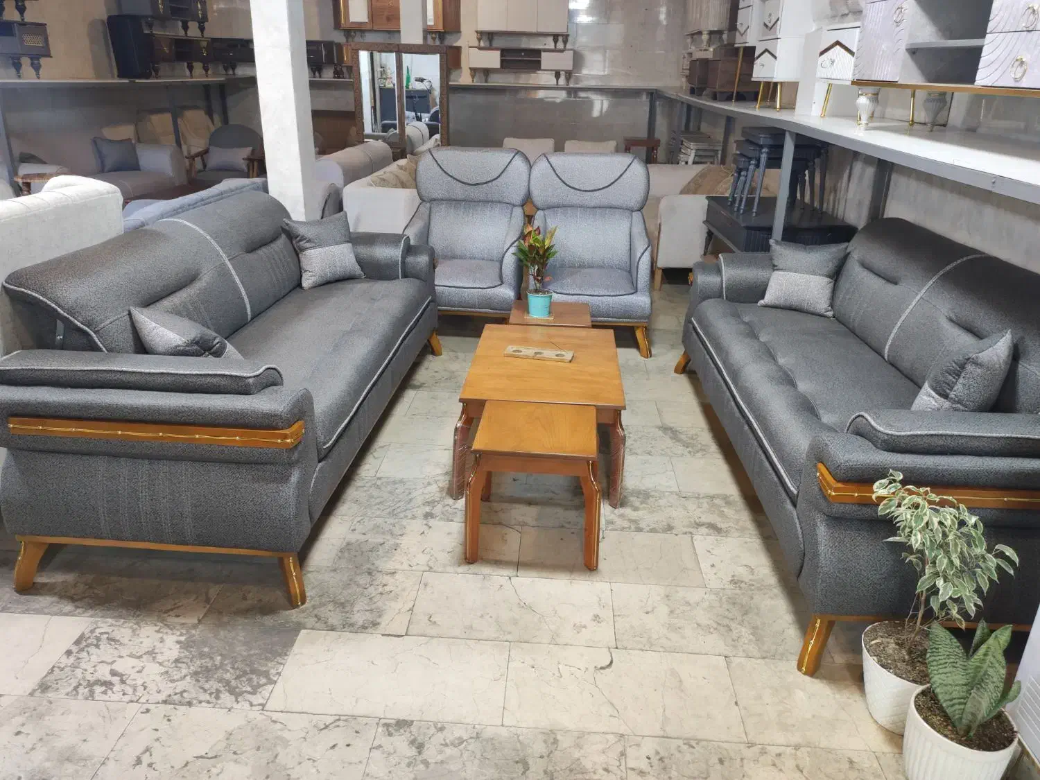 مبل راحتی هشتگرد|مبلمان خانگی و میز عسلی|هشتگرد, شهرک گلها|دیوار