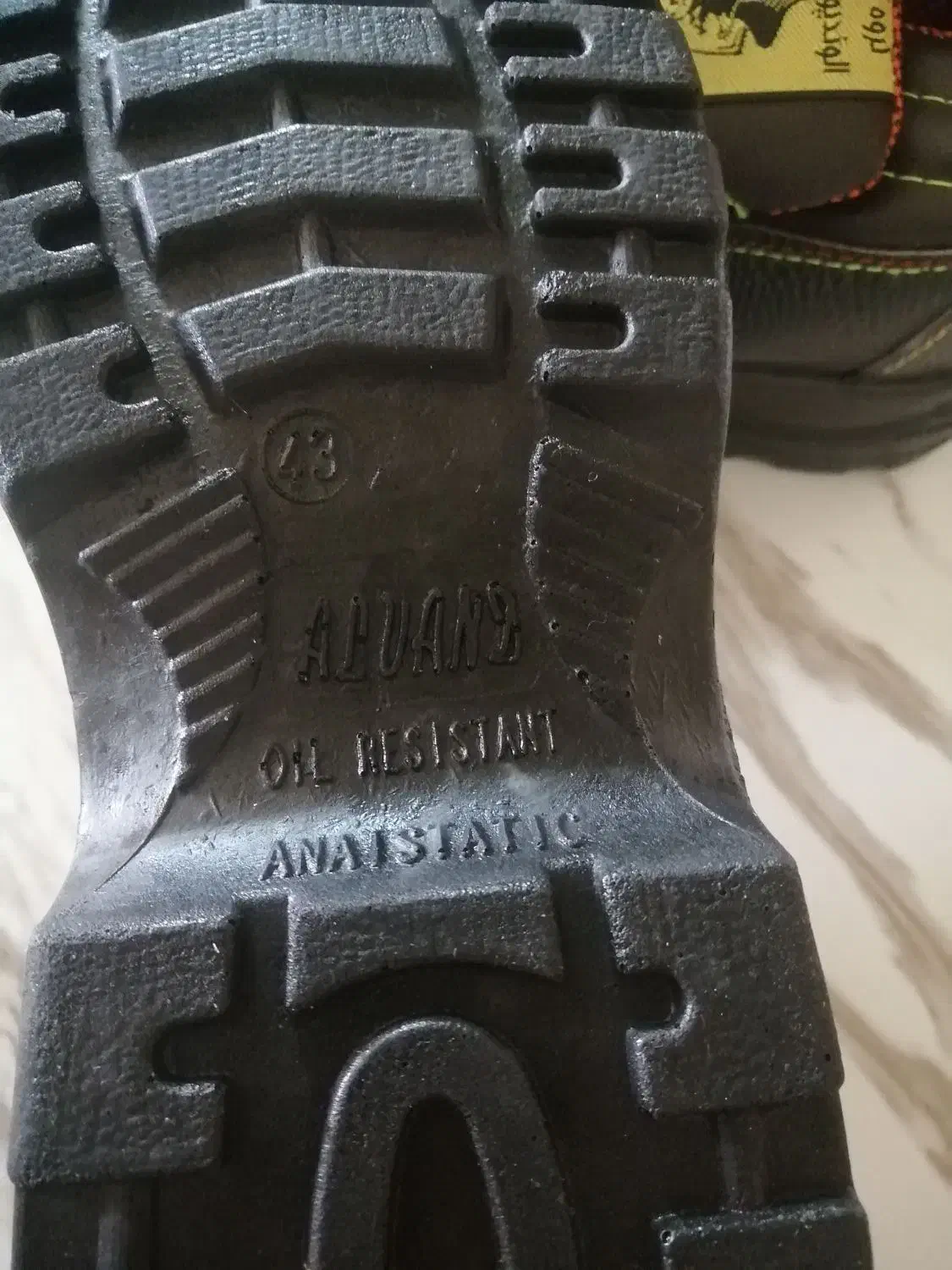 کفش ایمنی کار|کیف، کفش، کمربند|شاهینشهر, شهرک میلاد|دیوار