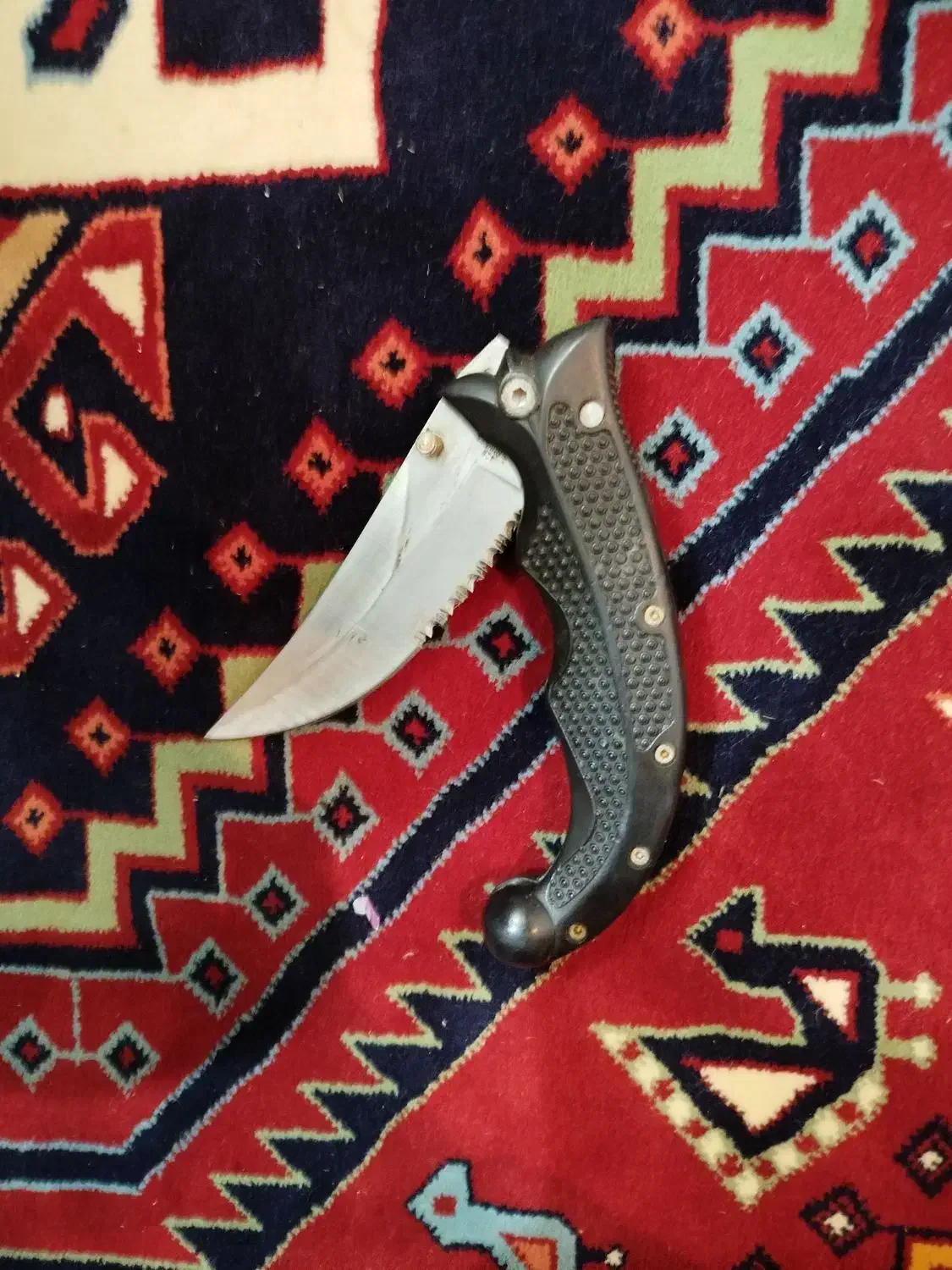 چاقو تاشو تمیز|کلکسیون اشیاء عتیقه|مرودشت, استادیوم|دیوار