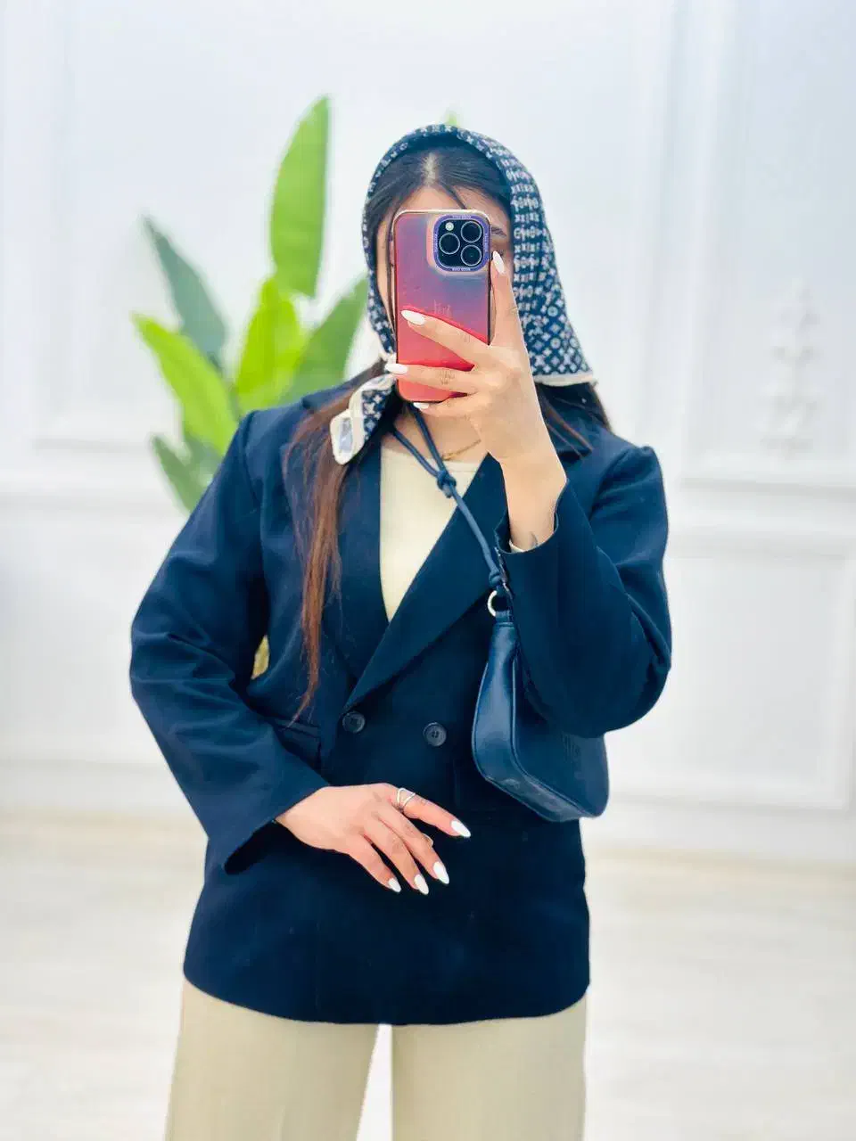 کت السا مازراتی|لباس|سبزوار, امیر کبیر|دیوار