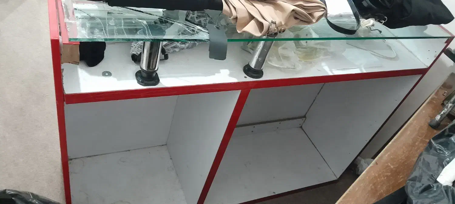 وسایل  رگال. ویترین.چوب لباس.اتاق پرو|فروشگاه و مغازه|کوهدشت, |دیوار