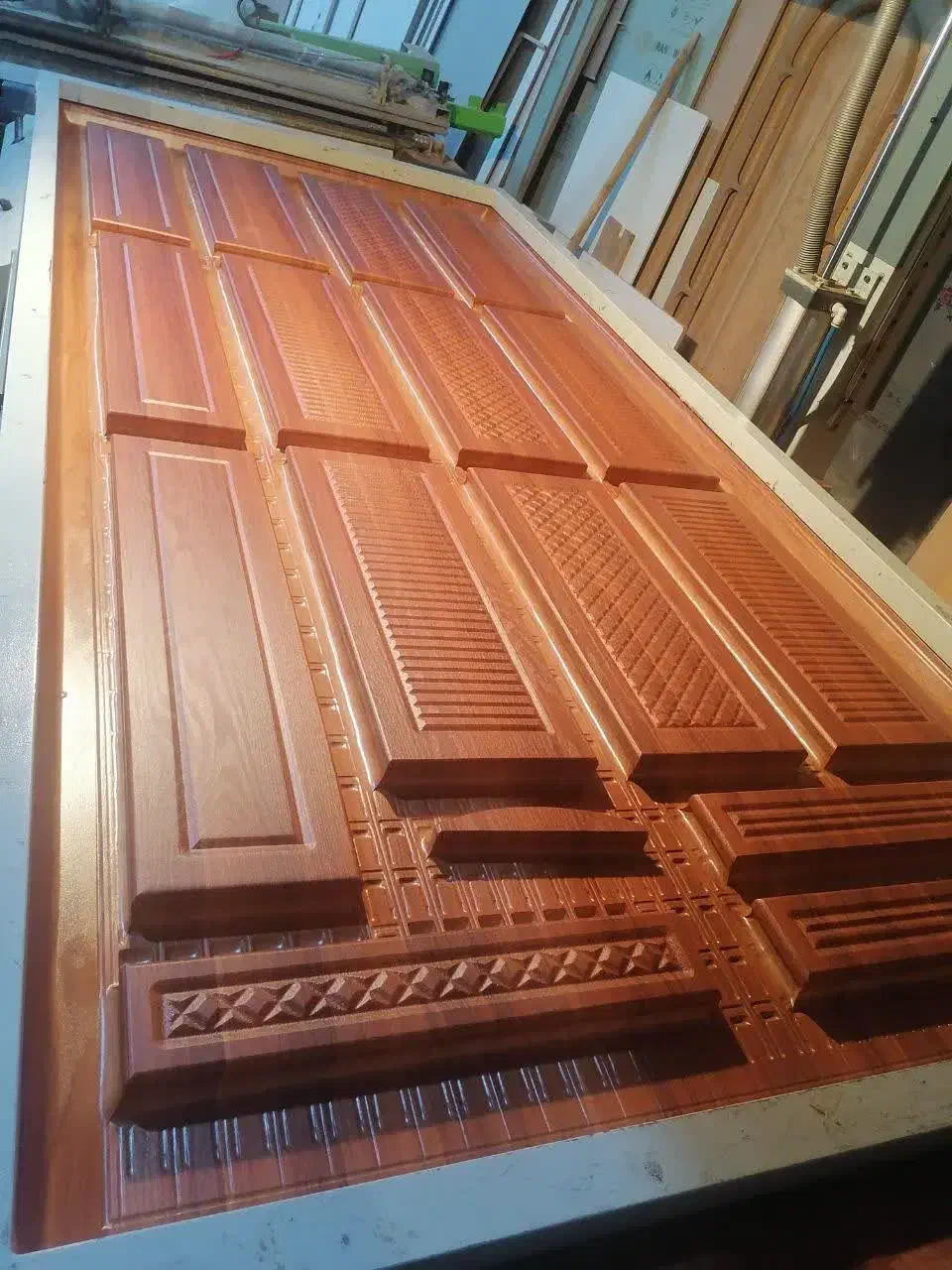 کارگر نیمه ماهر برای کار در کارگاه سی ان سی وکیوم|استخدام صنعتی، فنی، مهندسی|قم, قلعه کامکار|دیوار