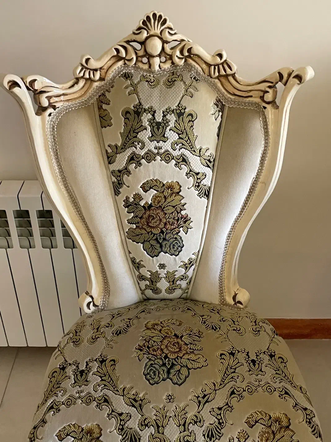 مبل ۹ نفره سالم کار کرده محدوده غرب|مبلمان خانگی و میز عسلی|تهران, دریاچه شهدای خلیج فارس|دیوار