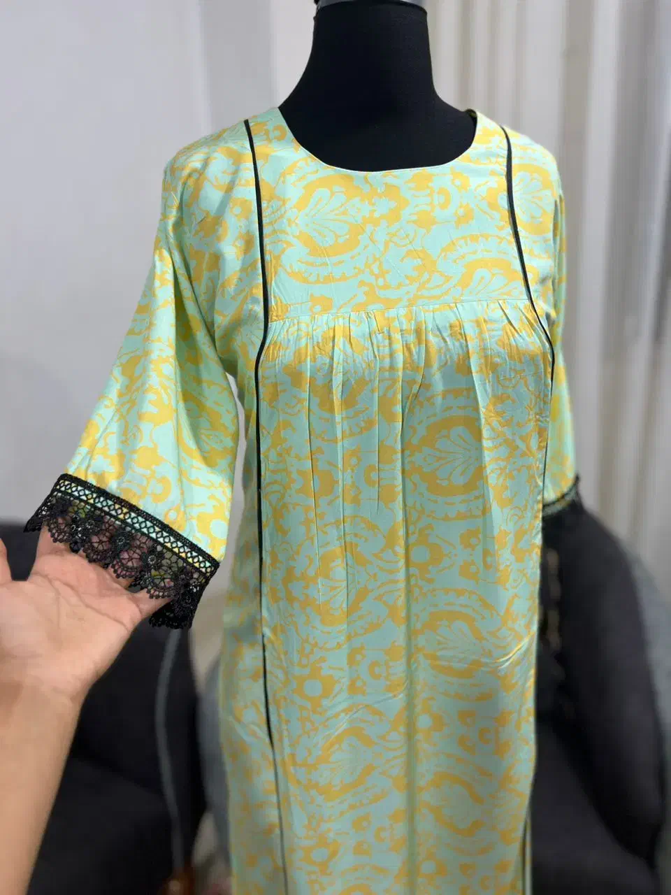 خیاطی|لباس|قشم, |دیوار