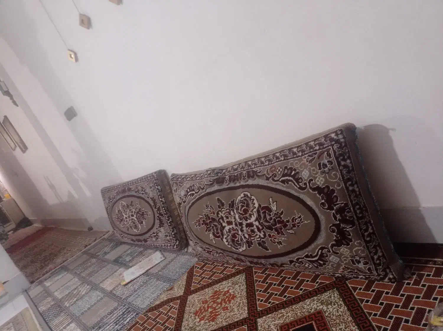 پشتی|پشتی|سبزوار, توحیدشهر|دیوار