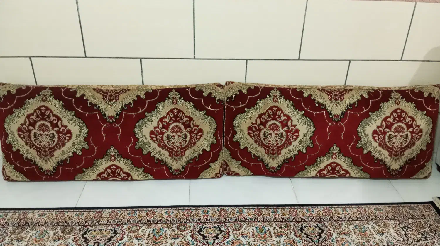 پشتی|پشتی|اراک, |دیوار