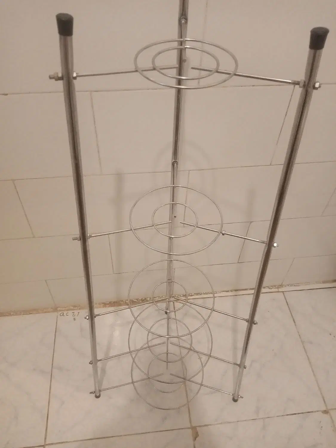 پایه قابلمه|آبچکان و نظمدهنده ظروف|کرمانشاه, |دیوار