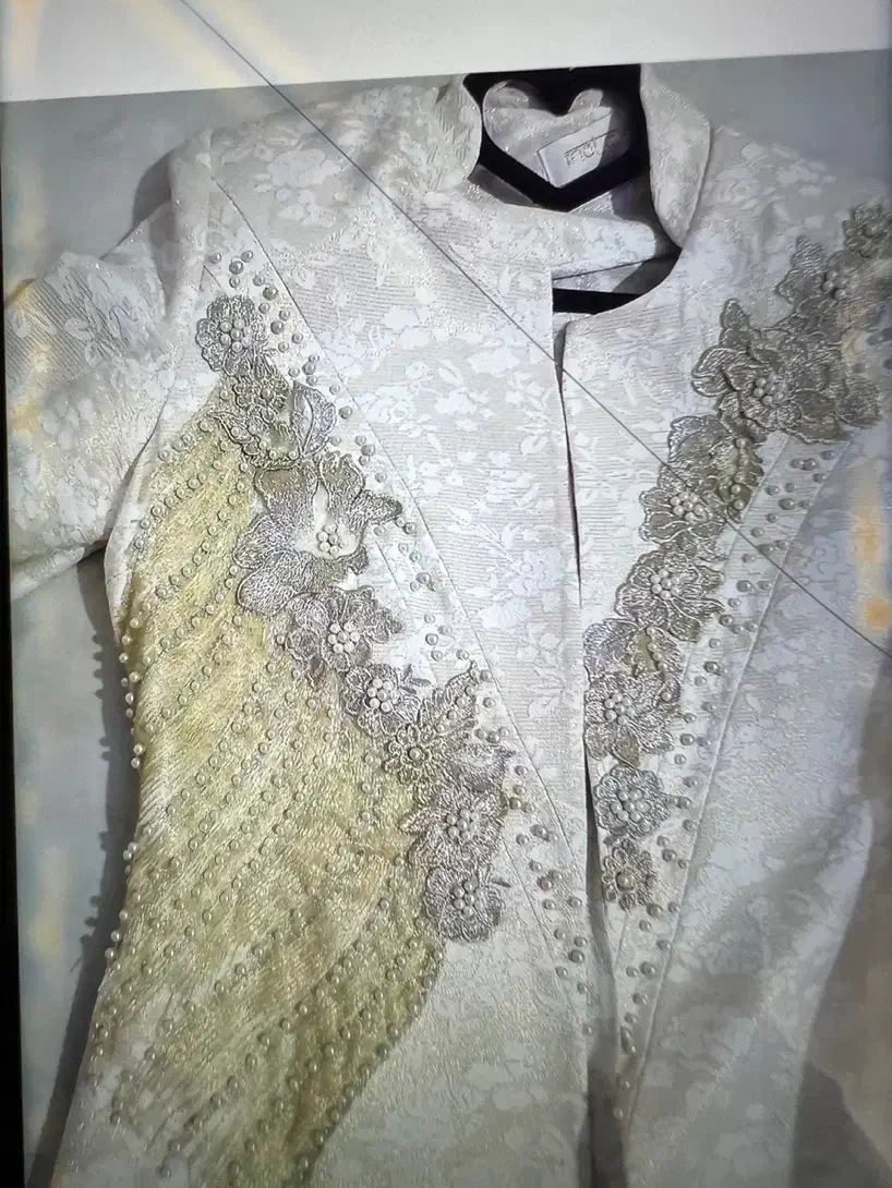 مانتوی مجلسی کارشده مارک۵۰۰تومن فقط|لباس|ارومیه, |دیوار