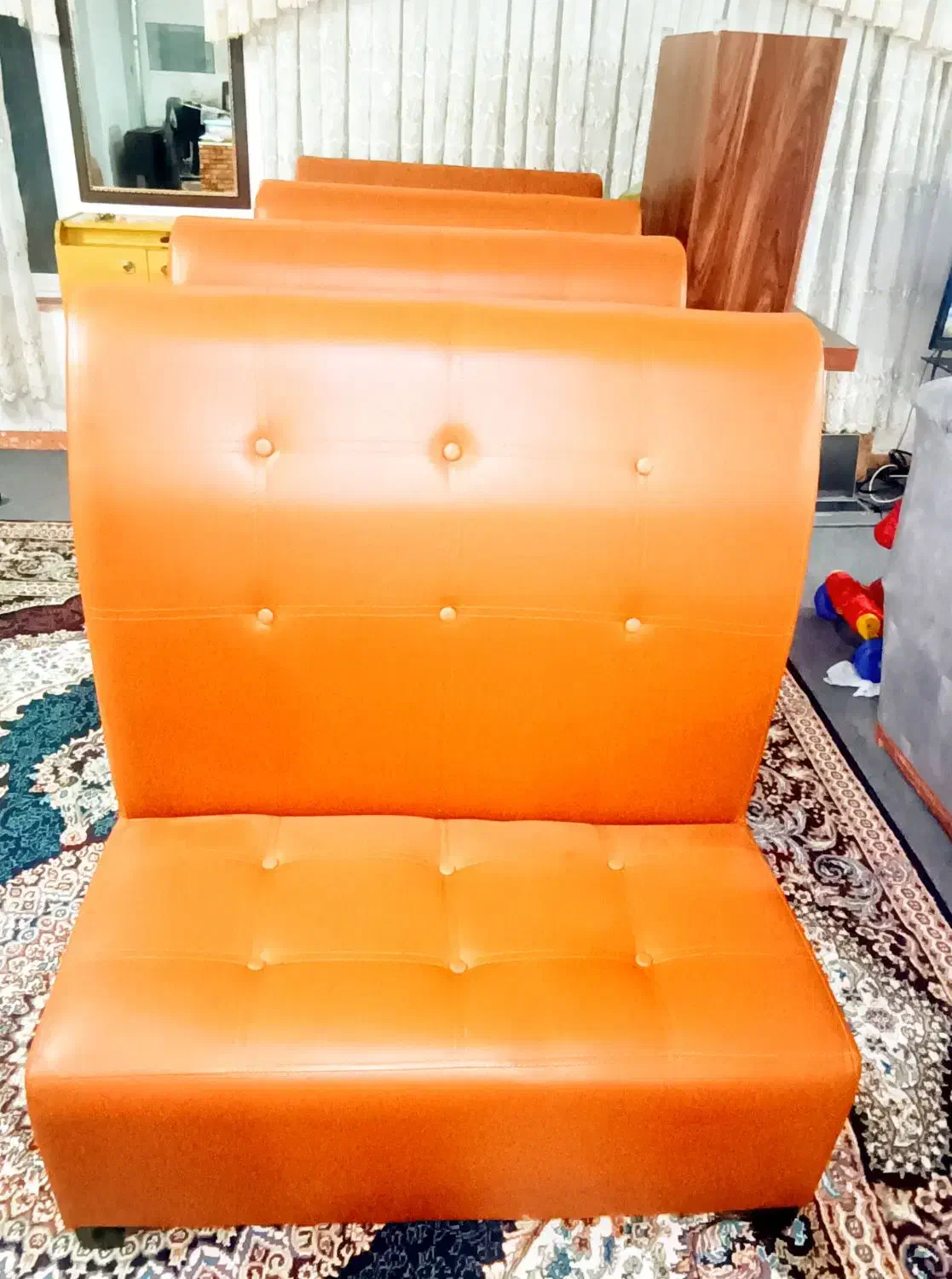 فروش مبل و میز کافه رستوران در حد نو|کافیشاپ و رستوران|ساری, |دیوار