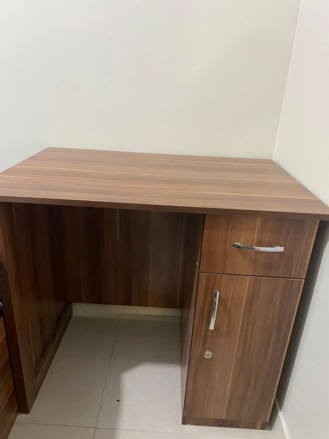 میز تحریر و صندلی گردون|میز تحریر و کامپیوتر|کرج, عظیمیه|دیوار