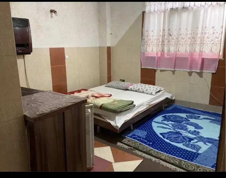 اجاره سوئیت|اجارهٔ کوتاه‌مدت آپارتمان و سوئیت|شیراز, سیاه سنگ|دیوار