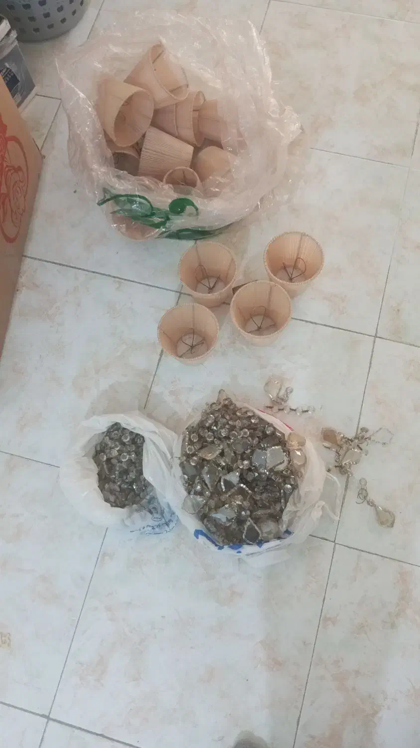 اویز لوستر و کلاهک لوستر|لوستر و چراغ آویز|تهران, شهران جنوبی|دیوار