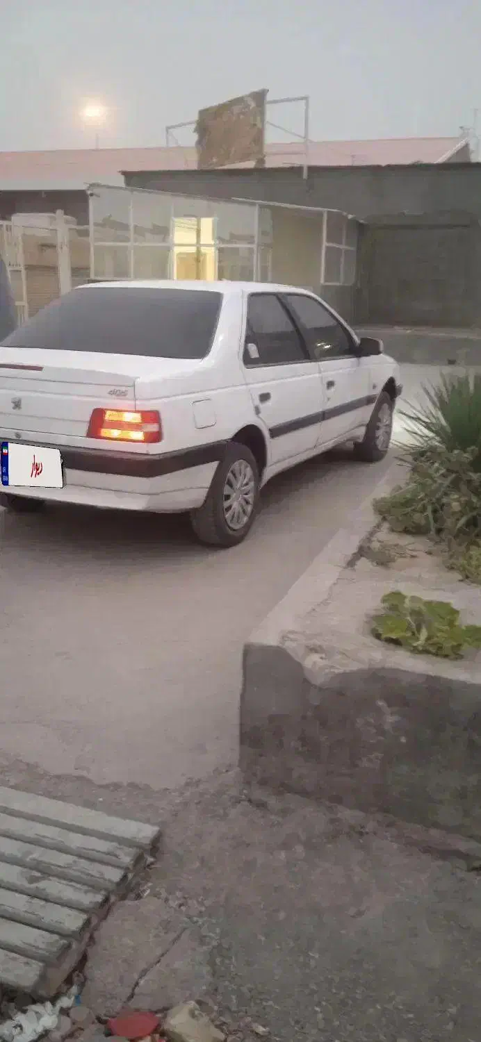 اسلیکستیوفایو|خودرو سواری و وانت|تایباد, |دیوار