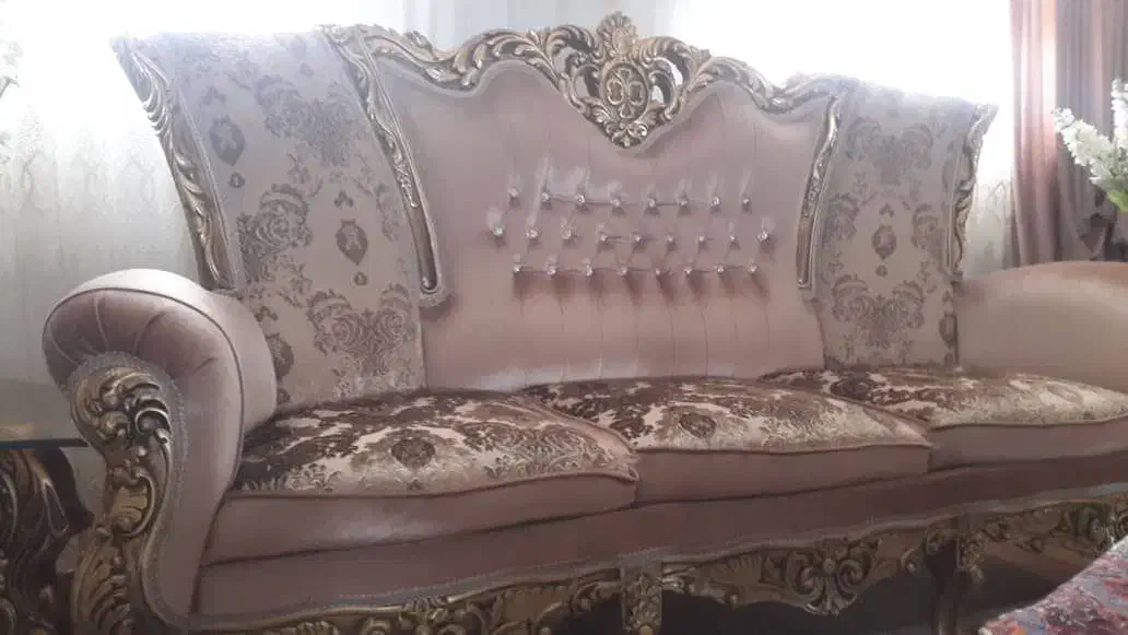 مبلمان ۹ نفره سلطنتی|مبلمان خانگی و میز عسلی|آبیک, |دیوار