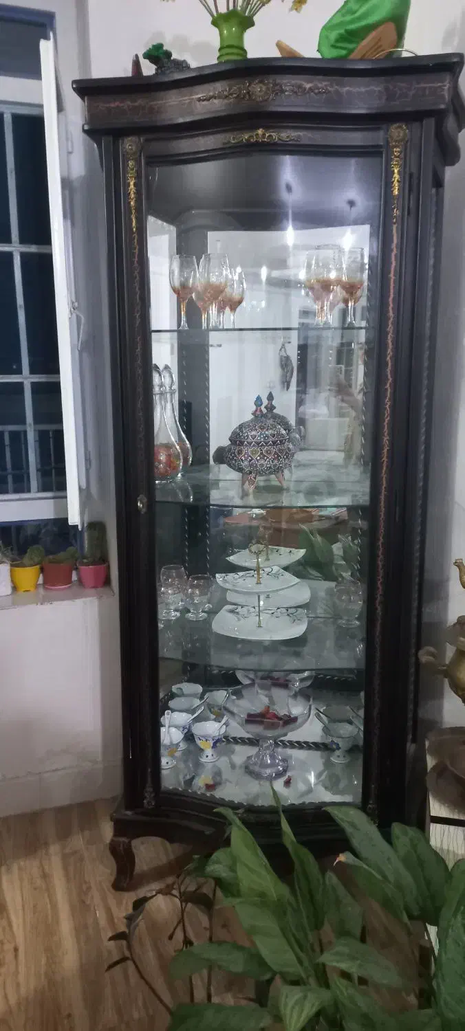 ۲۰۰۰۰۰۰تومان|بوفه، ویترین، کنسول|برازجان, |دیوار